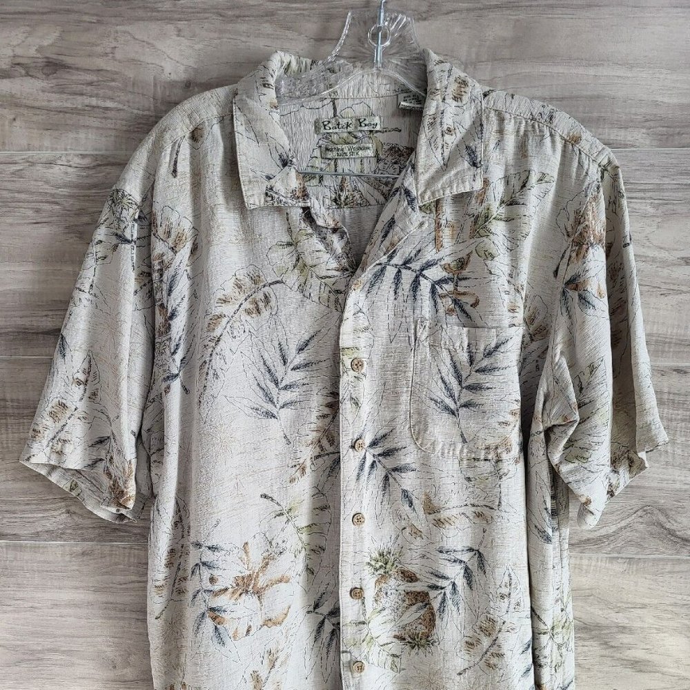 Batik Bay Men's Large Silk Floral Hawaiian Button Front Short Sleeve Shirt